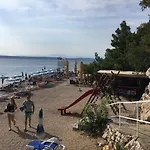 Poli Merikovih