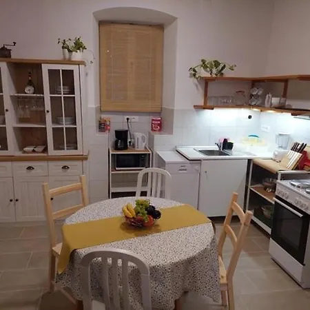 Poli Merikovih Apartament *