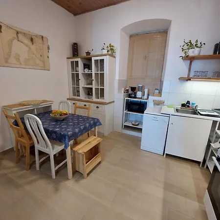 Apartmán Poli Merikovih *